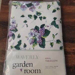 Waverly Garden Room Sweet Violet Floral Tablecloth Heirloom Collection 52" x 70"